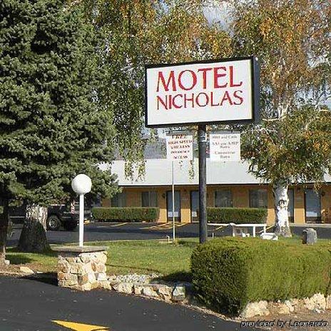 אומק Motel Nicholas מראה חיצוני תמונה